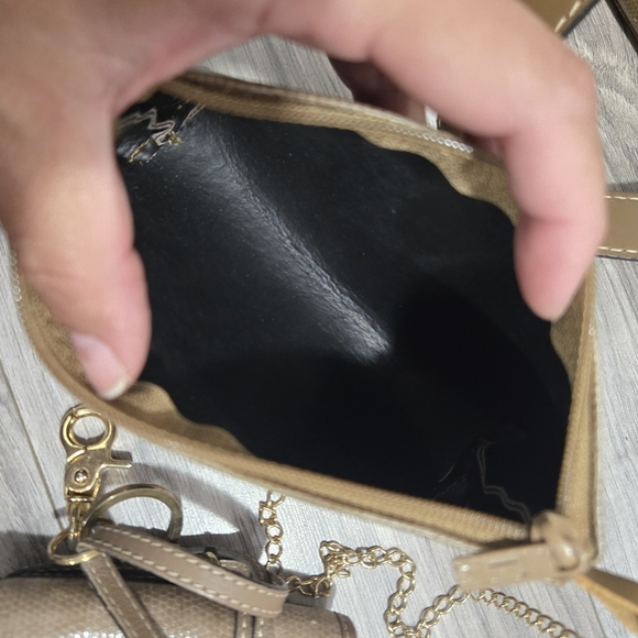 Lancel Elsa Sellier Brown/tan Leather Drawstring Bucket Handbag - Picture 13 of 16